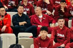 英雄联盟总决赛-日本队鏖战中国队，马龙带队取胜