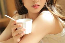 英雄联盟总决赛赛程-京多安自我救赎，乌拉圭锋群碾压AC米兰—欧冠赛场上的双重奏