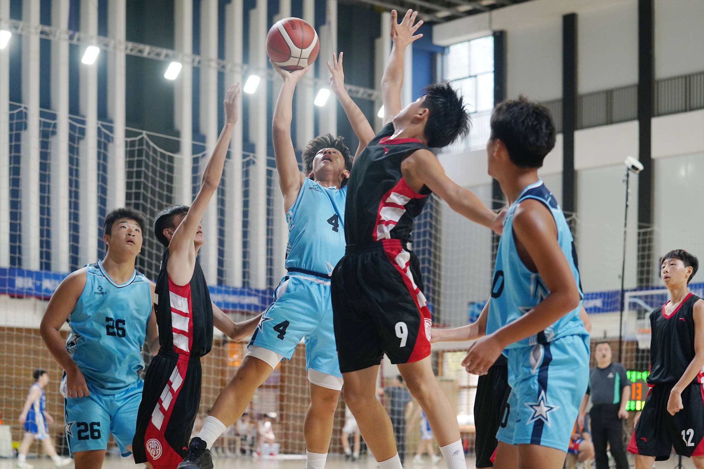 亚洲篮球锦标赛开幕，球员风采尽显