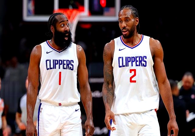 快船碾压辽宁队，莫兰特扛起全队