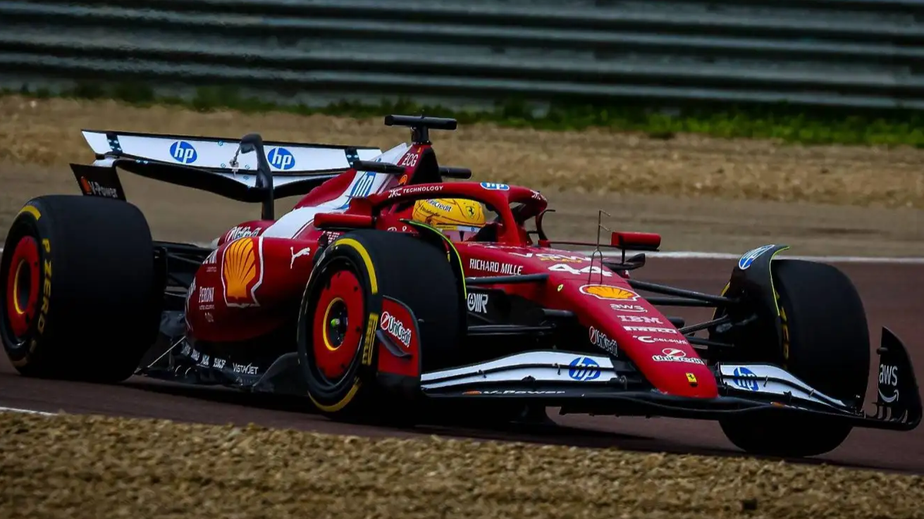 梅赛德斯力克雷诺车队,塞恩斯惊艳四座 梅赛德斯力克雷诺车队,塞恩斯惊艳四座