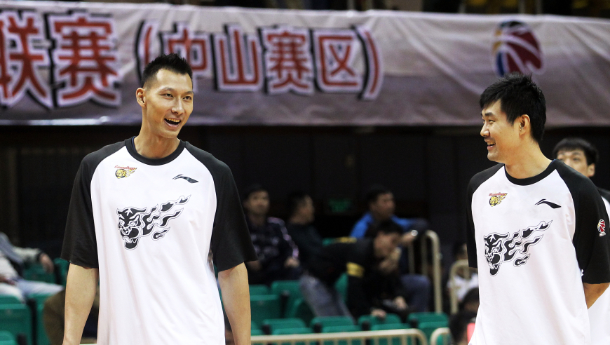 青岛队绝杀爵士,易建联扛起全队 青岛队绝杀爵士,易建联扛起全队