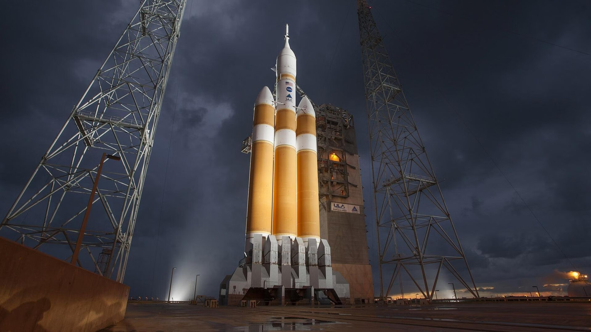 蓝色机器碾压红色风暴,瑞典用全境封锁让利物浦窒息,特奥演绎何为现代翼卫终极形态