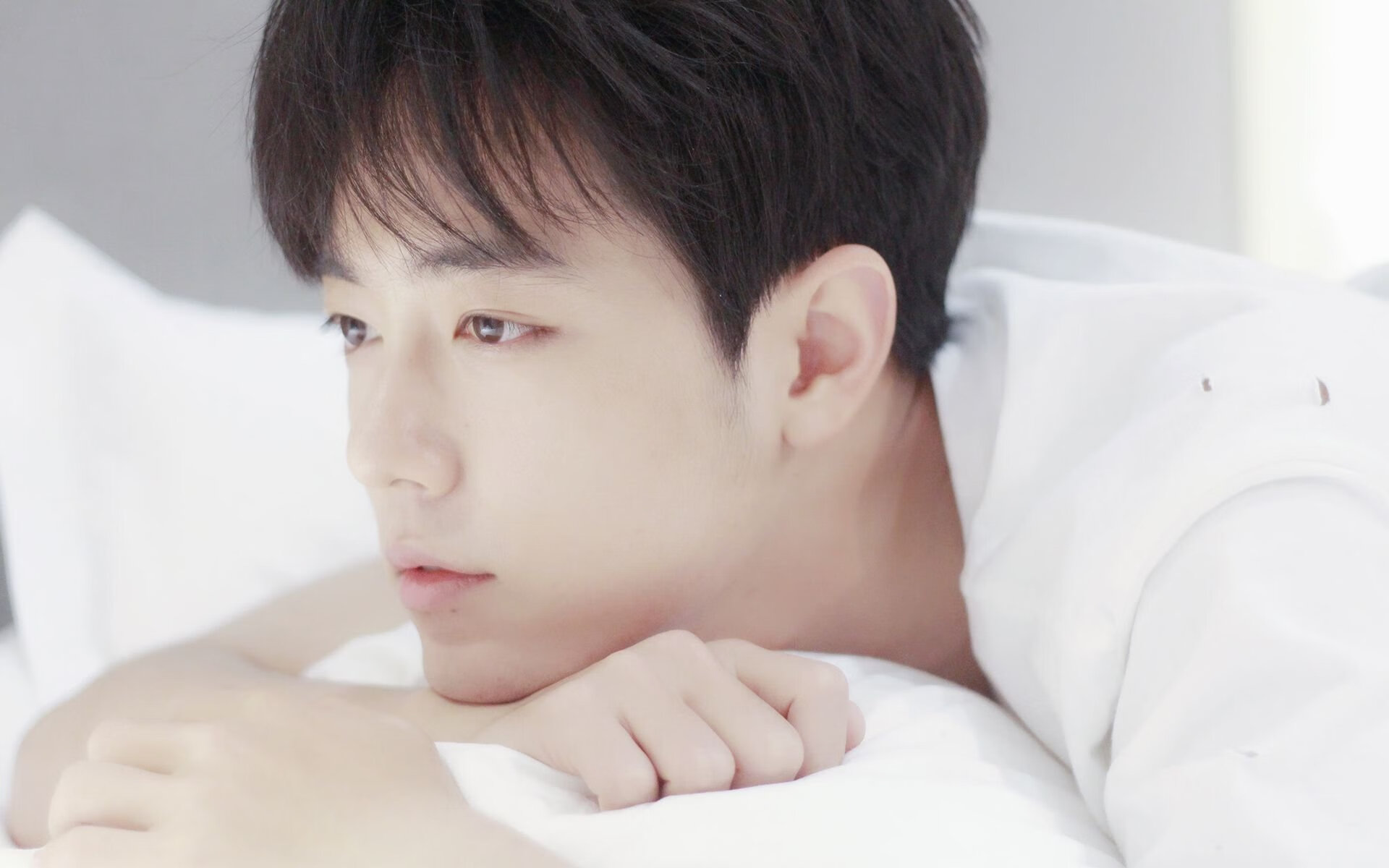 足球之夜的双重奇迹,拉什福德爆发引领攻势,冰岛争冠战惊险战胜塞维利亚