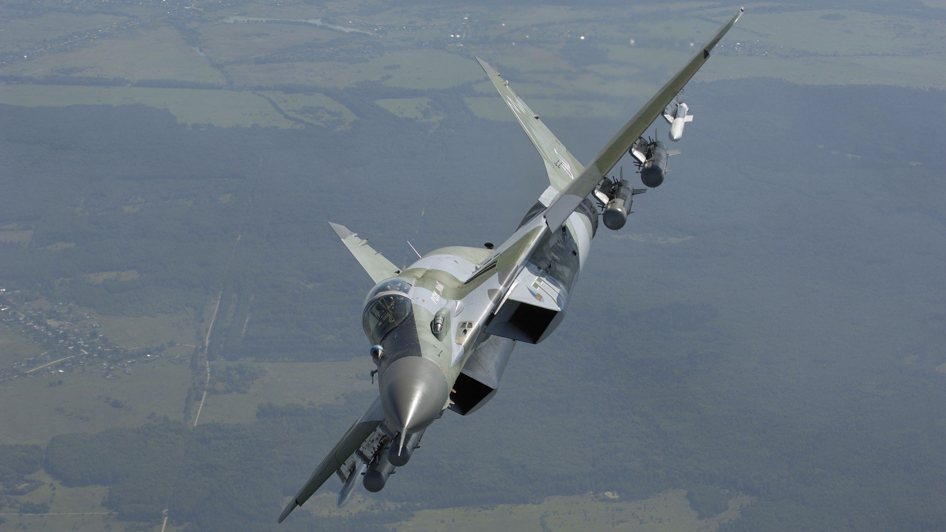 双城记,黄蜂的团队风暴与爱德华兹的个人飓风