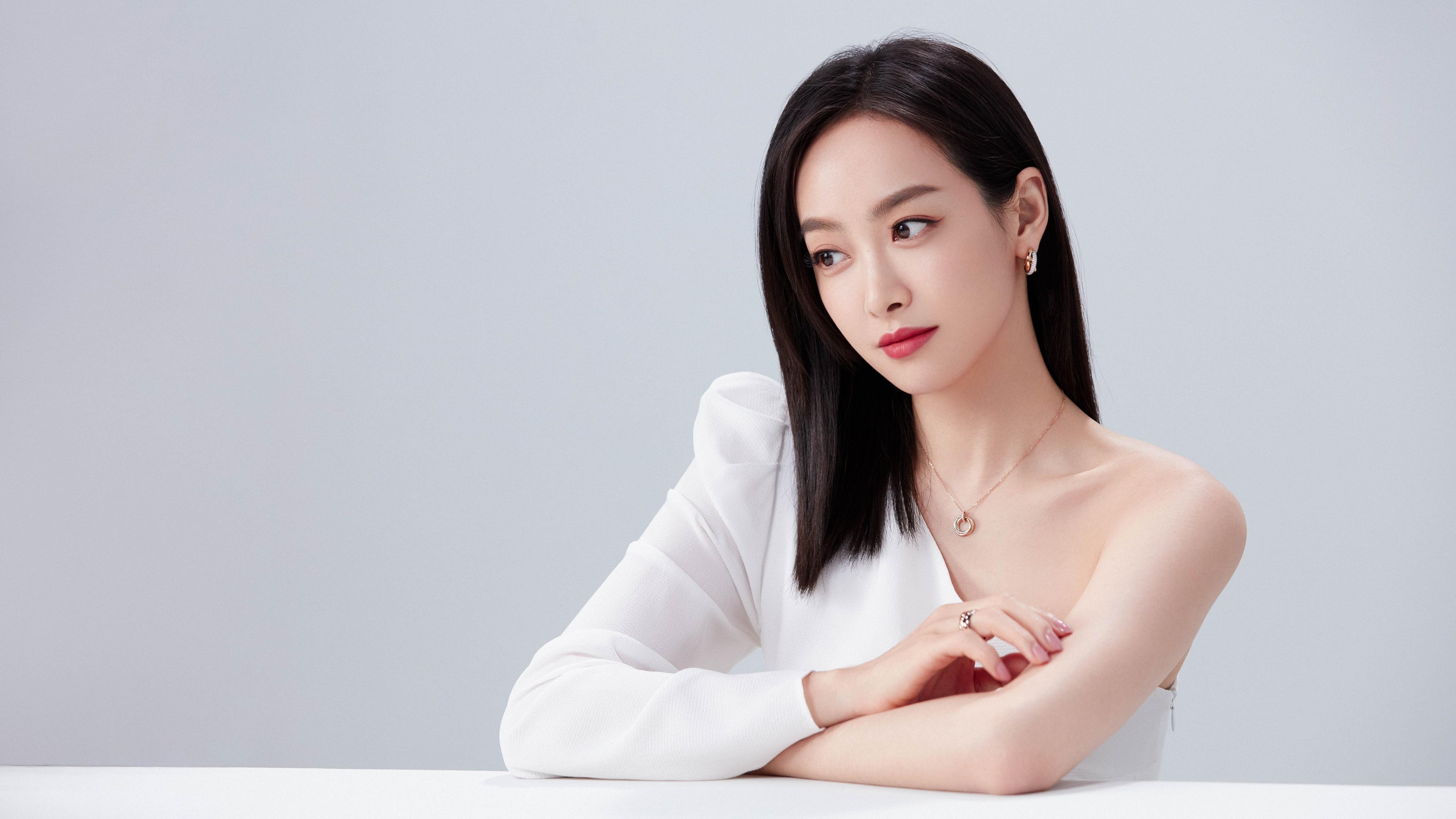 以下是为您创作的标题和文章